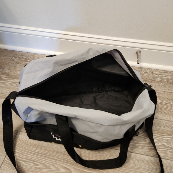 Planet Fitness No Critics Black and Gray Gym Duffle Bag - Picture 4 of 4